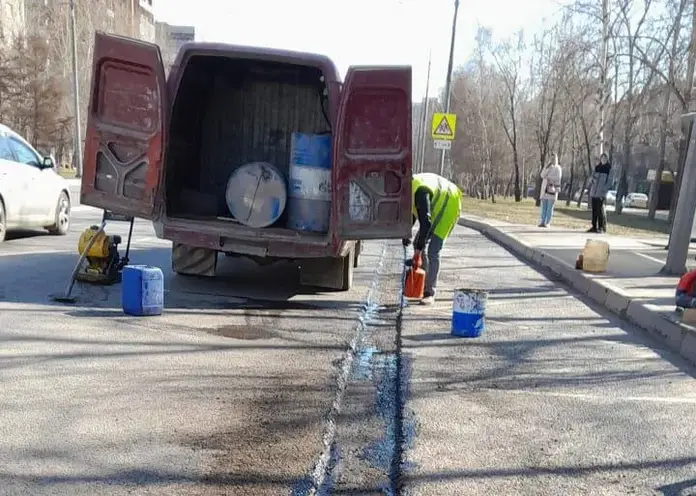 В Красноярске исправят дорожные дефекты на двух улицах правобережья