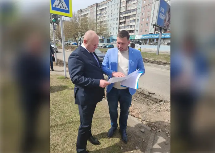 Мэр Владислав Логинов проверил ремонт улицы Весны в Красноярске