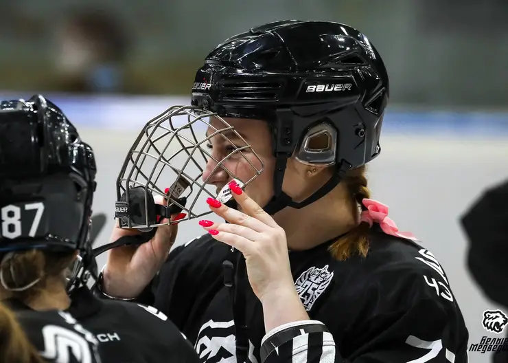 Красноярские хоккеистки закончили регулярный чемпионат на четвёртом месте