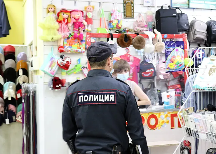 В магазинах Ленинского района Красноярска проверили масочный режим