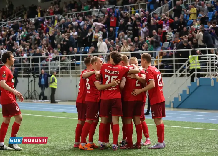 Матч футбольного «Енисея» с «Химками» в Красноярске перенесли на 30 марта