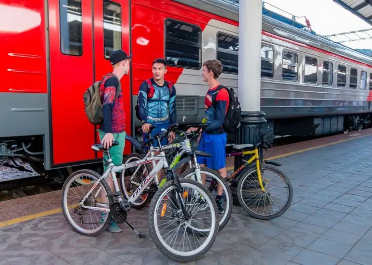 Красноярцы смогут провозить в электричках велосипеды и самокаты