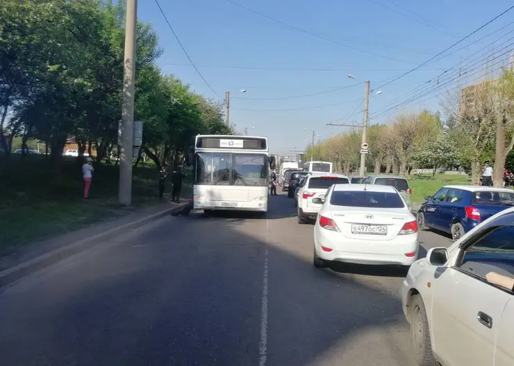 В Красноярске под колесами автобуса № 43 погиб 10-летний ребенок