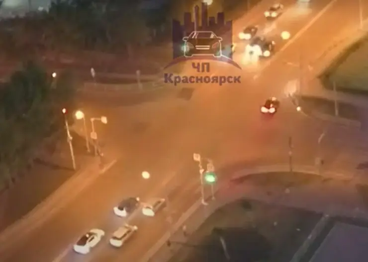 В Красноярске на переходе водитель на BMW сбил 12-летнюю девочку