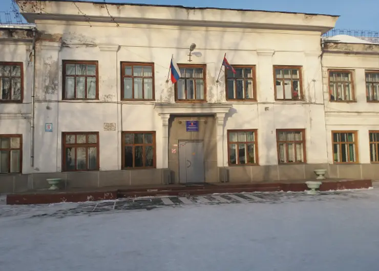 На ремонт одной из старейших школ Красноярска уйдет два года и 246 млн рублей