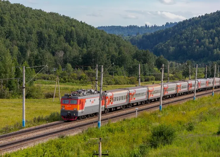 Курсирующие из Красноярска в Адлер и Анапу поезда будут останавливаться в Петропавловске