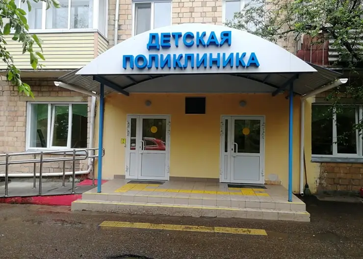 В Красноярске в 2023 году отремонтируют детскую поликлинику на Металлургов