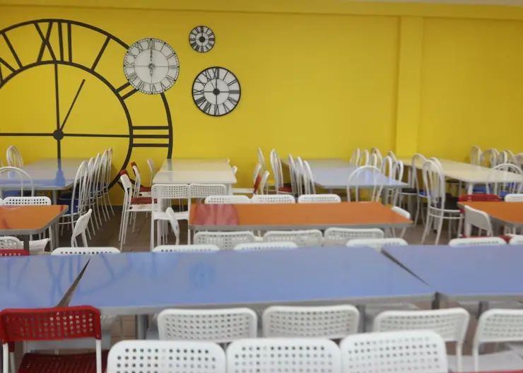 В Красноярске в лицее № 9 открыли кафе для старшеклассников