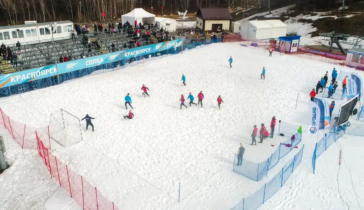 В Красноярске завершился Суперкубок по футболу на снегу
