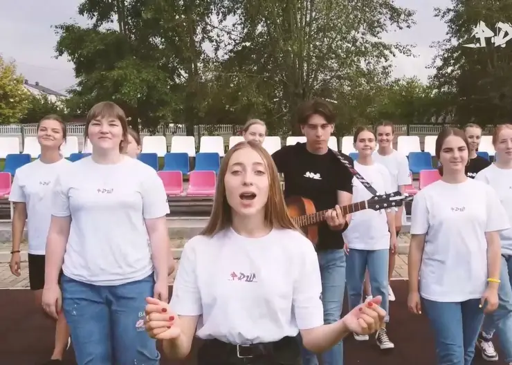 Красноярские школьники спели песню Олимпийским спортсменам
