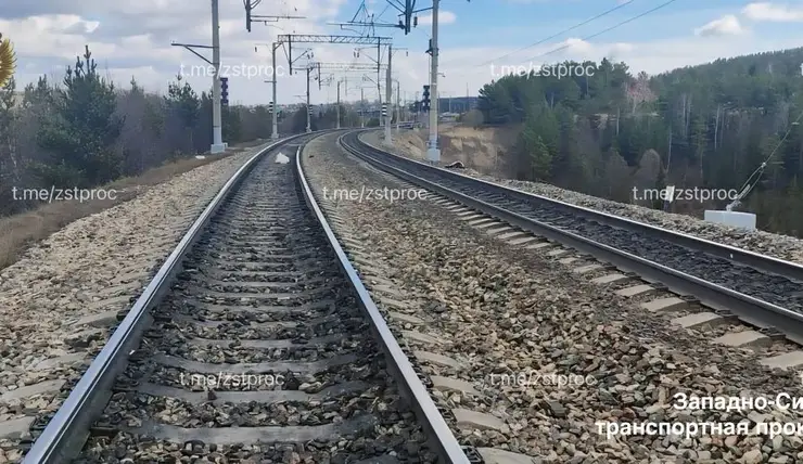 Под Красноярском на станции Минино поезд насмерть сбил мужчину