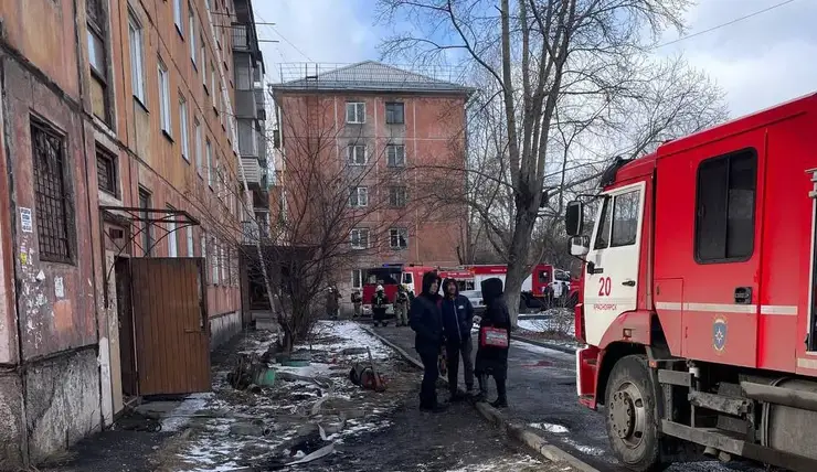 Красноярец погиб в горящей квартире на улице Кутузова