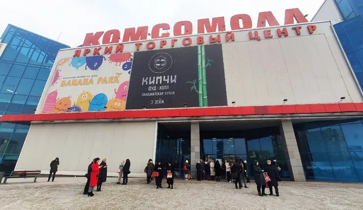 В Красноярске ограничат въезд на парковку ТРК «Комсомолл»