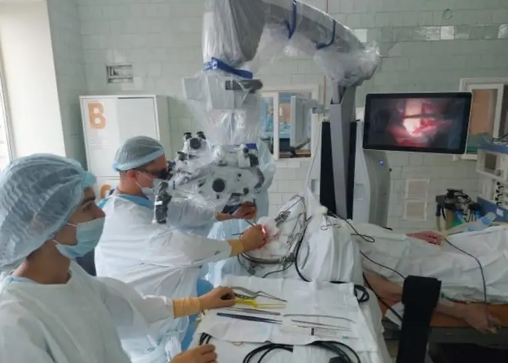 В Красноярской краевой больнице появился роботизированный микроскоп