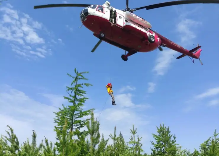 В Красноярском крае авиация помогает в крупных лесных пожарах