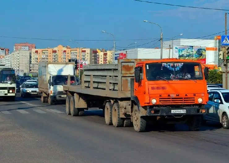 Определены улицы для беспрепятственного проезда большегрузов в Красноярске