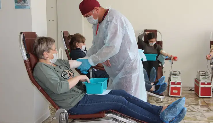 В Красноярске в Железнодорожном районе 60 человек стали донорами крови